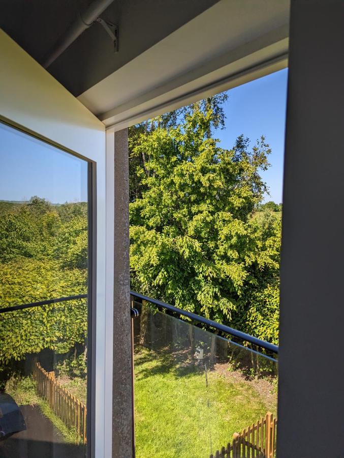 Myrtle Stables - Converted, Self-Contained, Countryside Hernhill エクステリア 写真