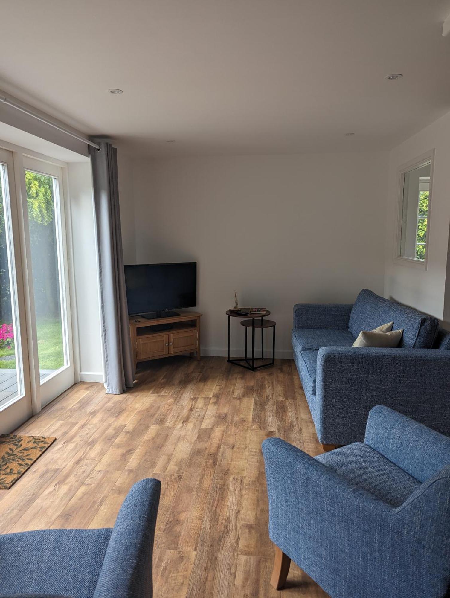 Myrtle Stables - Converted, Self-Contained, Countryside Hernhill 部屋 写真